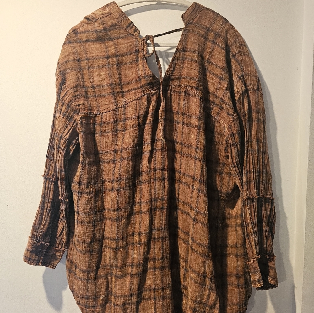We The Free Free People Brown Plaid Gauze Button Down Top Boho NWT Size Large - Picture 2 of 5